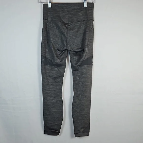 Women's Member's Mark Small Compression Athletic Ankle Leggings with Pockets T10 - Picture 4 of 6